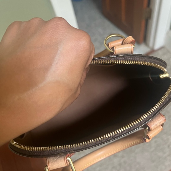 LOUIS VUITTON authentic ALMA BB SOLD - Picture 7 of 15